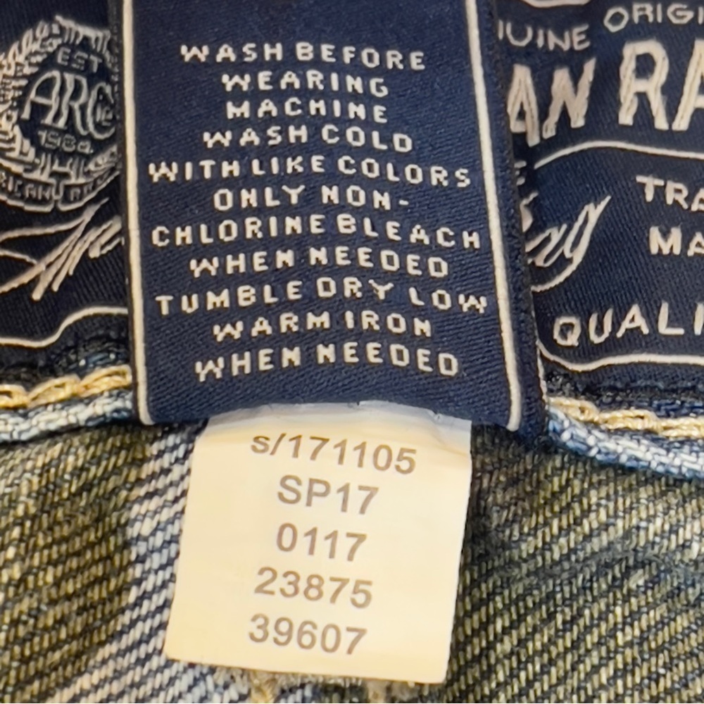 American Rag Men’s Distressed Jeans Size 34 Light Wash Camo Detail - Picture 12 of 15